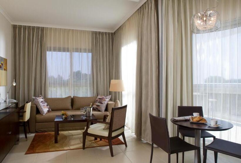 프리미엄 패일리룸, Kfar Maccabiah Business & Sport