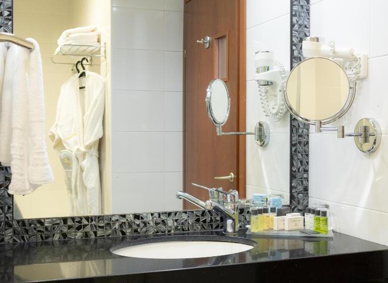 프리미엄 패일리룸, Kfar Maccabiah Business & Sport