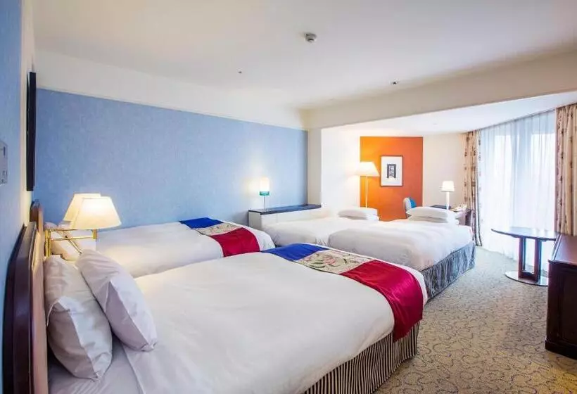 Habitació Quàdruple Deluxe, Kobe Portopia