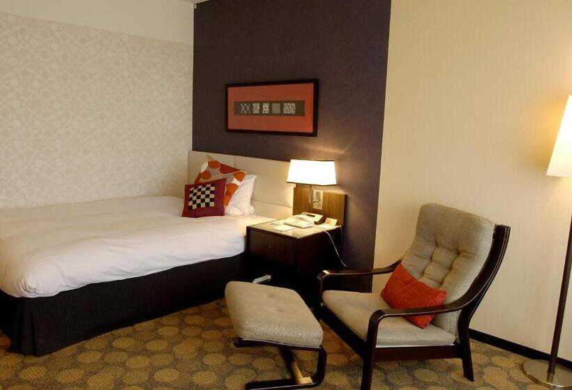 基本间, Kobe Portopia