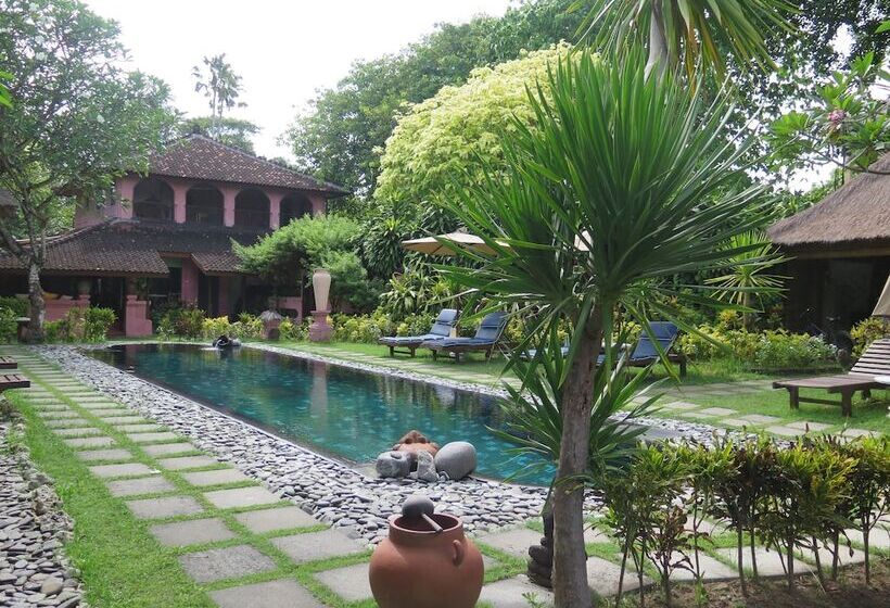 סוויטה, La Taverna Suites