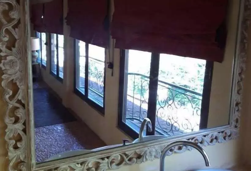 １ベッドルームのデラックスアパートメント, La Taverna Suites