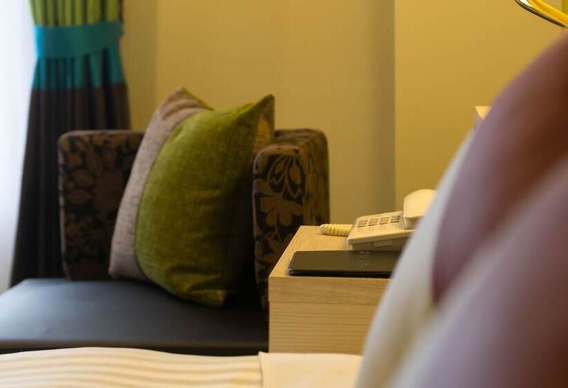 חדר קומפורט לשלושה, New Otani Inn Sapporo