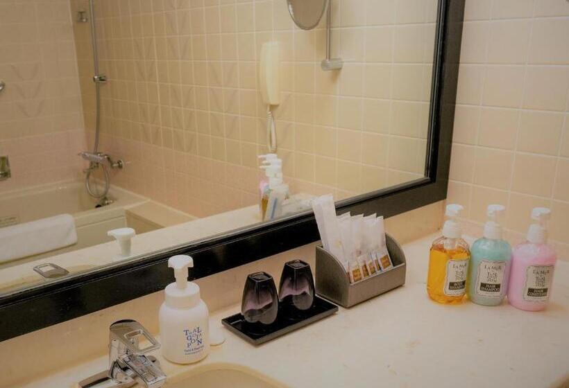 חדר סטנדרט לשלושה, Nikko Osaka