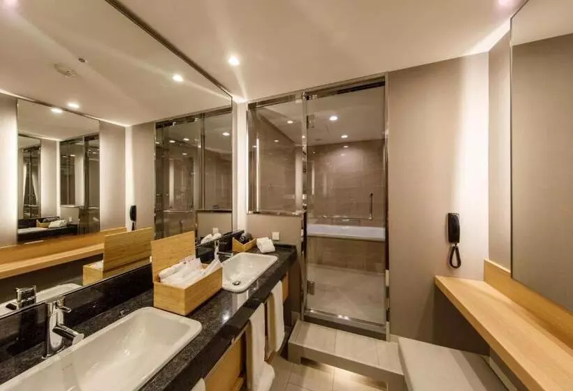 Junior Suite, Nikko Osaka