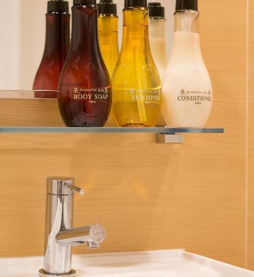 Номер Стандарт, Rihga Hotel Zest Takamatsu