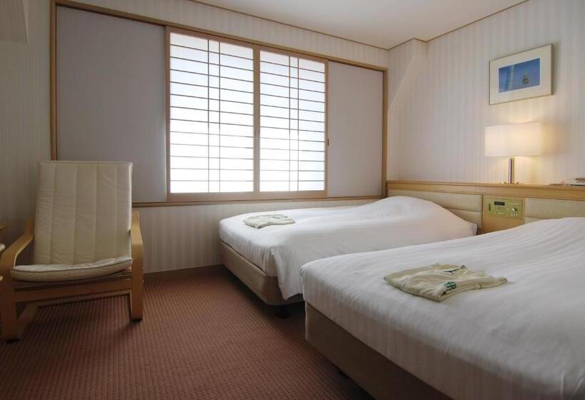 Номер Стандарт, Rihga Hotel Zest Takamatsu
