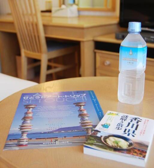 Номер Deluxe, Rihga Hotel Zest Takamatsu