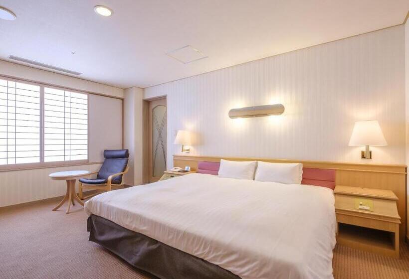 디럭스 룸, Rihga Hotel Zest Takamatsu