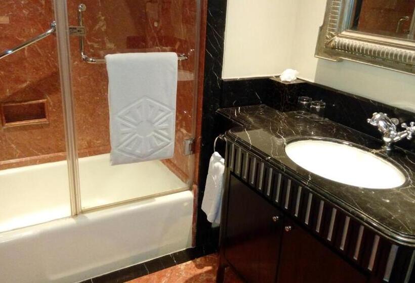 Номер Deluxe Вид на Город, Taj Krishna