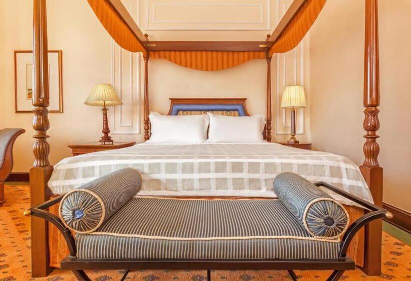 اتاق پرمیوم, The Oberoi Grand Kolkata