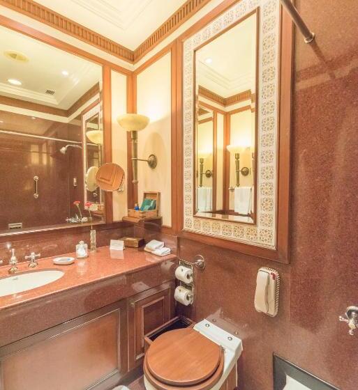 اتاق لوکس, The Oberoi Grand Kolkata