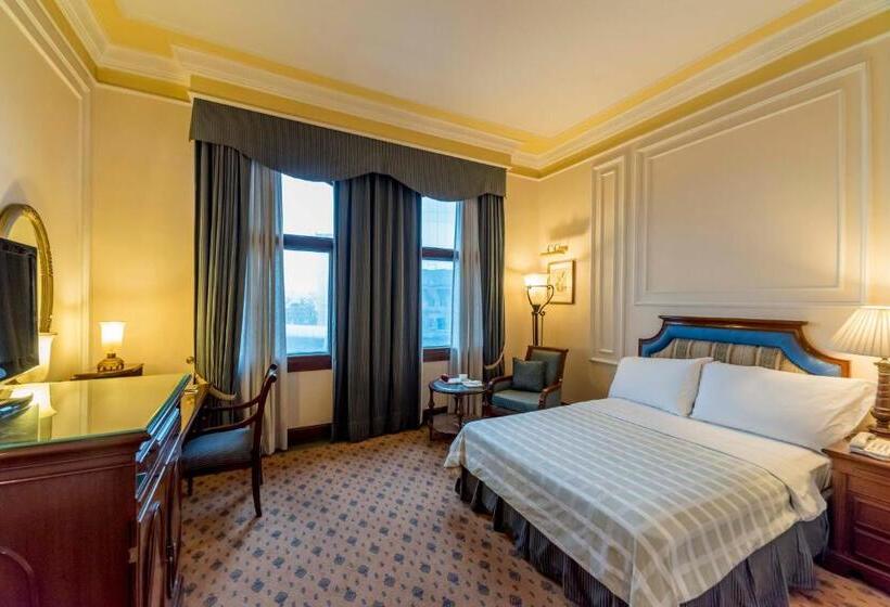 デラックスルーム, The Oberoi Grand Kolkata