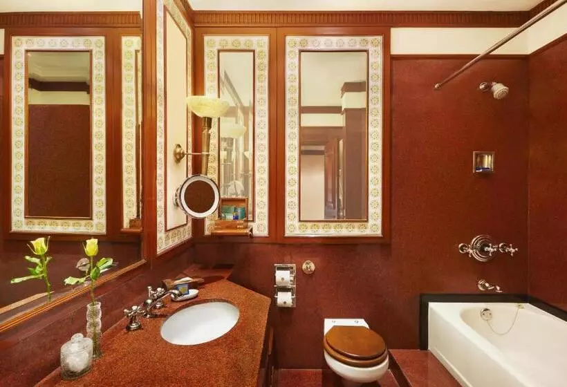 デラックススイート, The Oberoi Grand Kolkata