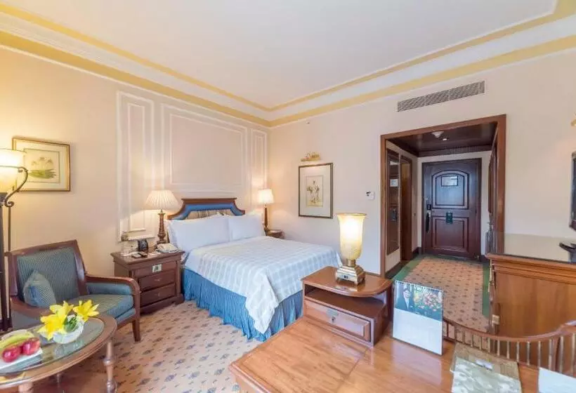 バルコニー付プレミアムルーム, The Oberoi Grand Kolkata
