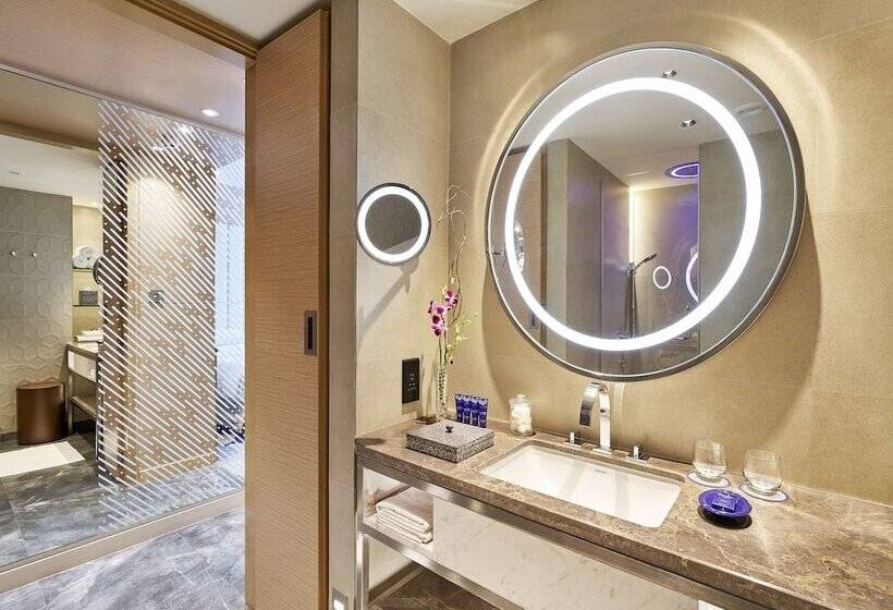 프리미엄 룸, Vivanta Bengaluru Residency Road