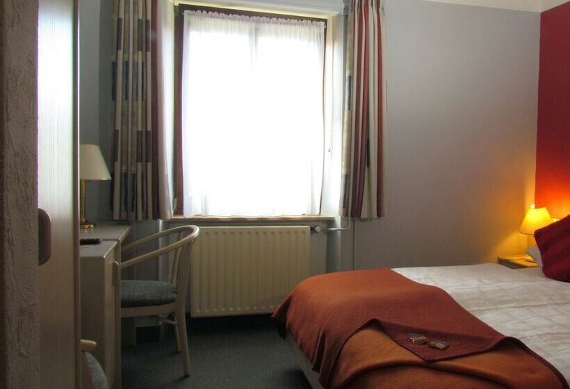 اتاق استاندارد, Des Ardennes