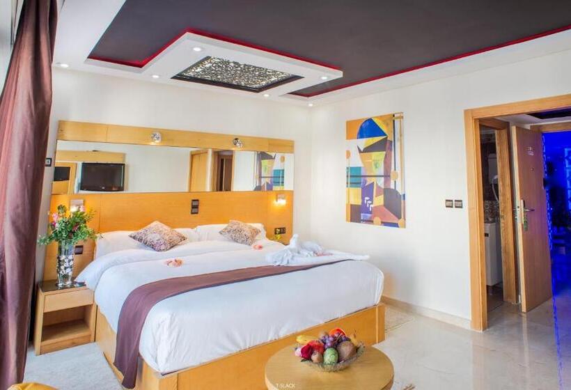 غرفة قياسية ثلاثية, Hôtel Tanjah Flandria