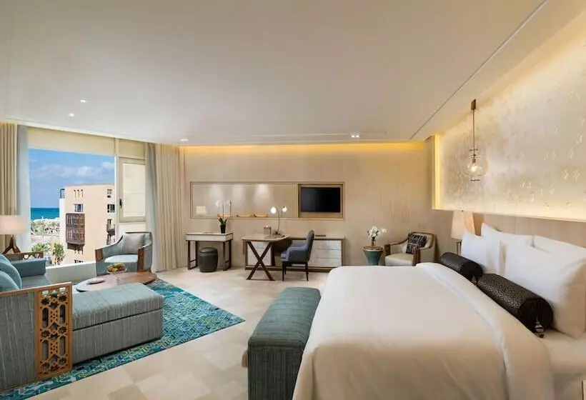 سوییت جونیور, Kempinski Summerland Hotel & Resort Beirut