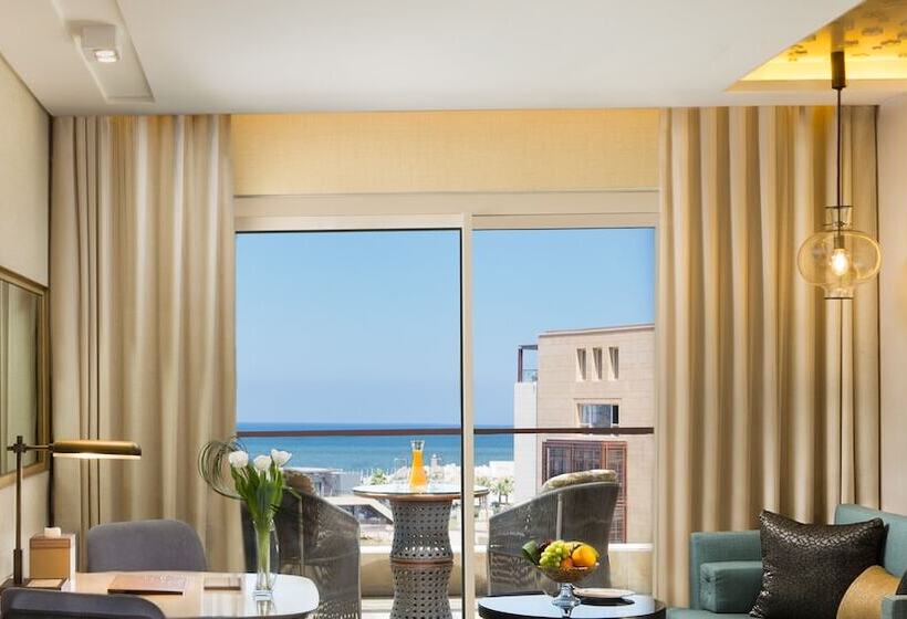 Pokój Deluxe Widok Morze, Kempinski Summerland Hotel & Resort Beirut
