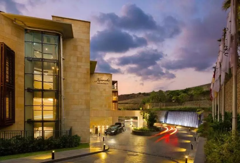 اتاق سوپریور با تخت بزرگ, Kempinski Summerland Hotel & Resort Beirut