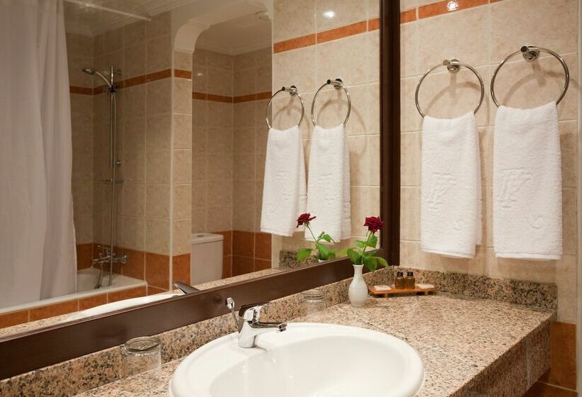 标准间, Tui Suneo Kenzi Europa