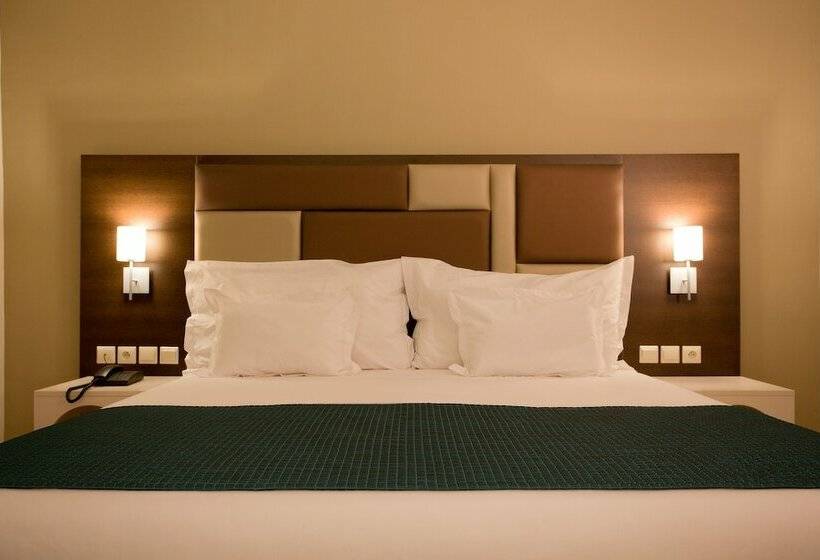 标准间, Tui Suneo Kenzi Europa