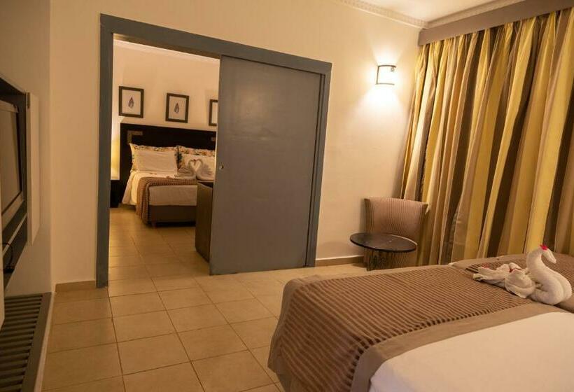 Havuz Manzaralı Aile Odası, Rose Aqua Park