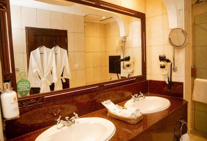 اتاق خانوادگی, Serena Beach Resort & Spa