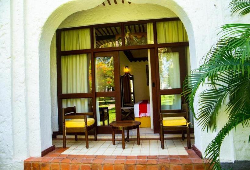 חדר סופריור עם מיטת קינג, Serena Beach Resort & Spa