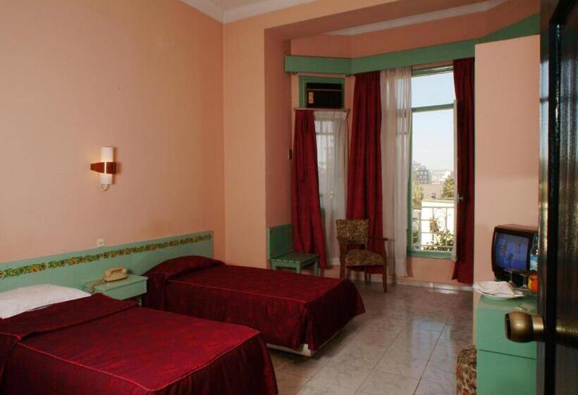 标准三人间, Splendid