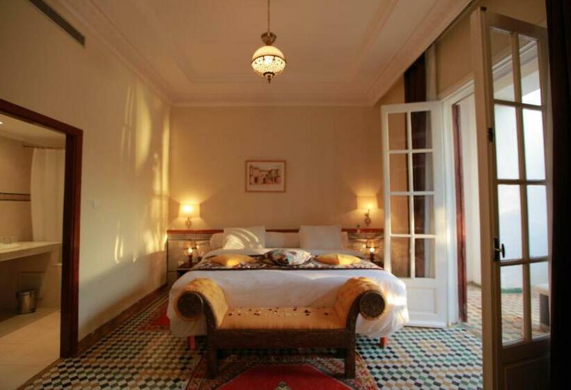 Номер Superior, Transatlantique