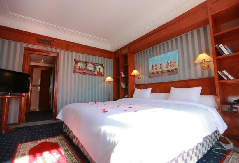 Королевский Люкс, Transatlantique