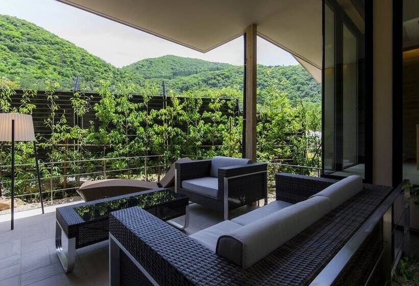 Люкс Повышенной Комфортности, Unzen Kyushu Hotel   Mt Resort