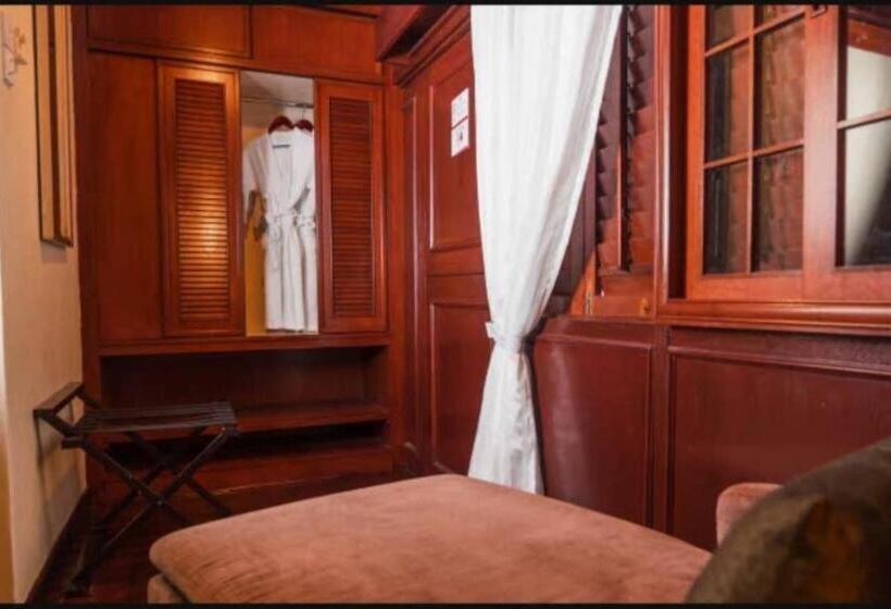 Chalet Deluxe 1 Dormitório, Shah S Beach Resort