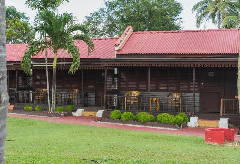 Quarto Triplo Standart, Shah S Beach Resort