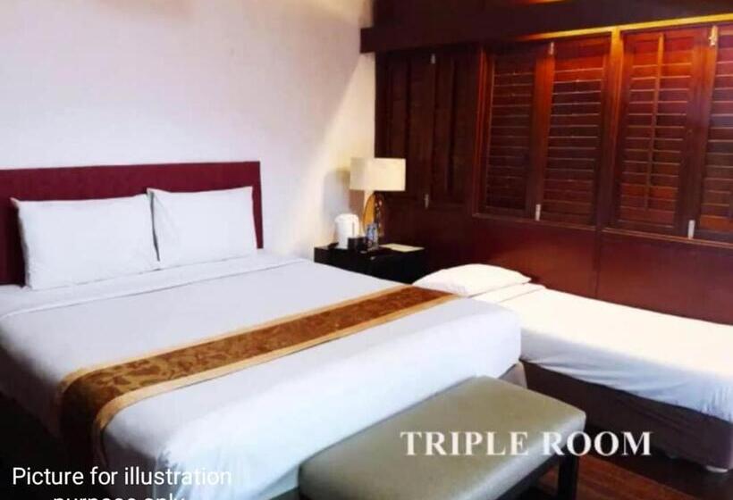 Quarto Triplo Standart, Shah S Beach Resort