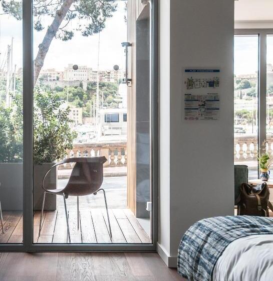 استودیو استاندارد با تراس, Boutique Hotel Miramar