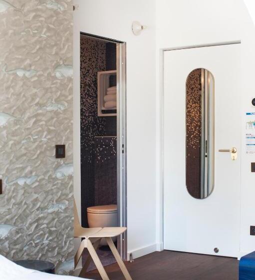 اتاق استاندارد با بالکن و چشمانداز دریا, Boutique Hotel Miramar