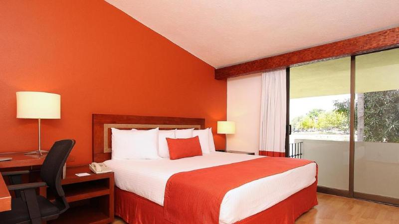 디럭스 룸 킹사이즈 침대, Fiesta Inn Villahermosa Cencali