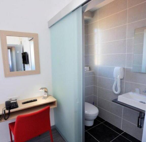 اتاق استاندارد, Hôtel De France