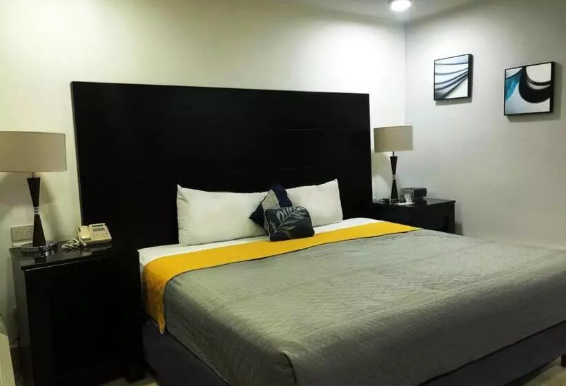 キングサイズベッドのスタンダードルーム, Wyndham Garden Los Mochis Plaza Inn
