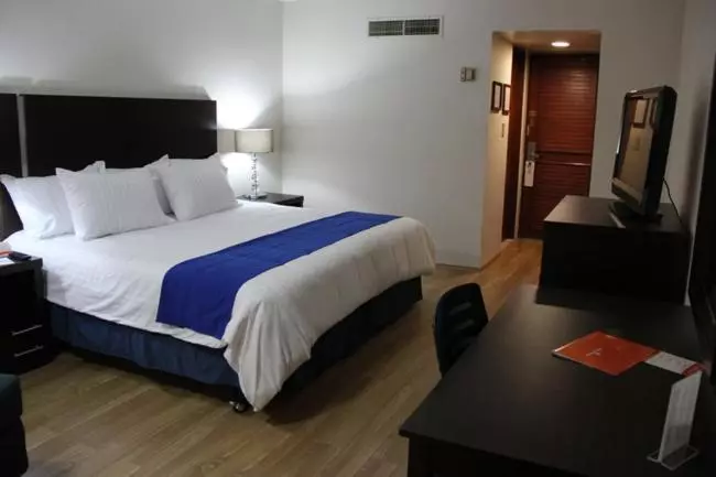 اتاق لوکس با تخت بزرگ, Posada De Tampico
