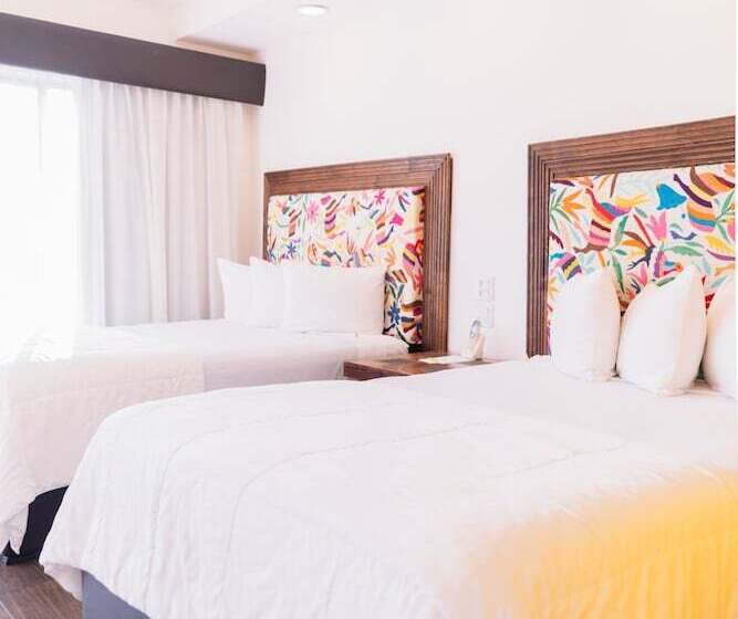 带2个双人床的标准工作室, Posada El Rey Sol