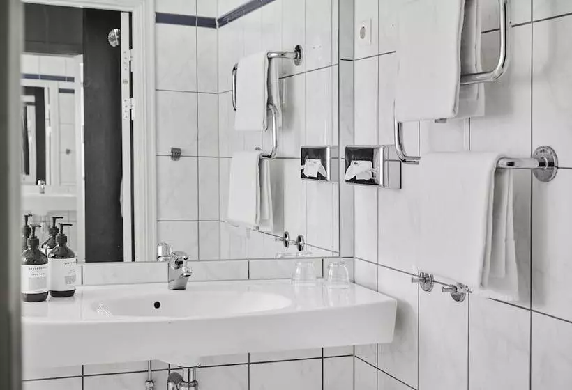 Quarto superior, Klubben