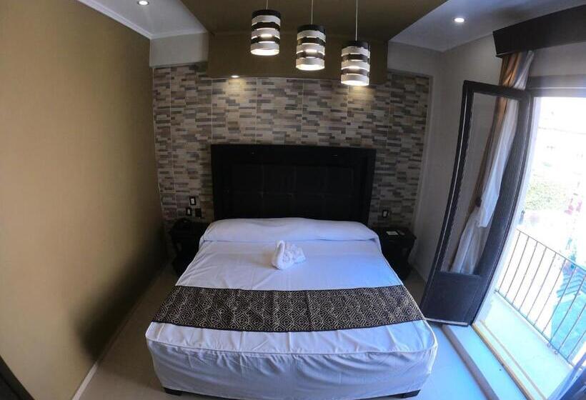 اتاق استاندارد با تخت بزرگ, San Diego