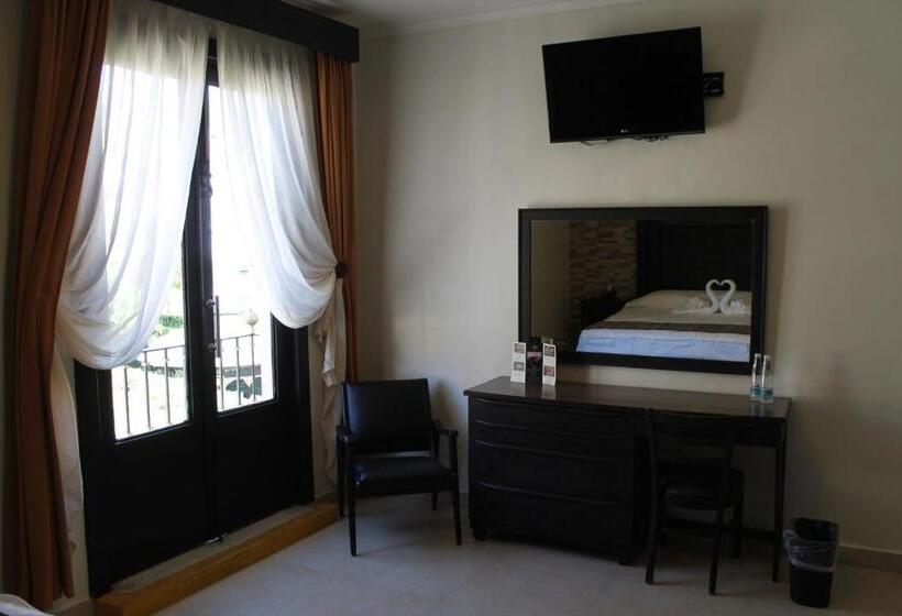 اتاق استاندارد با تخت بزرگ, San Diego