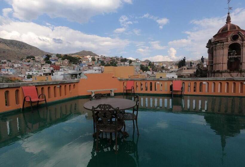 سوئیت پنت هاوس, San Diego