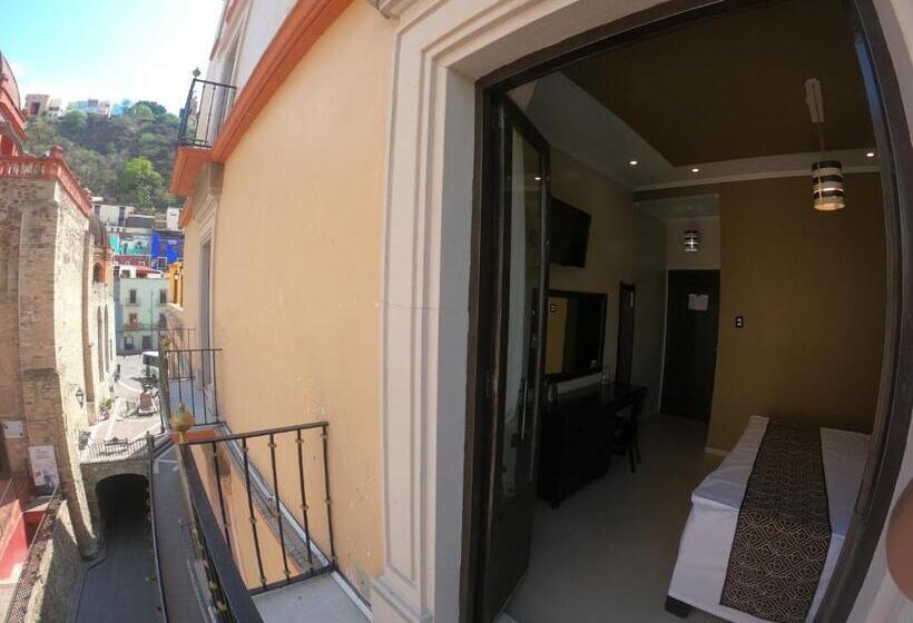 اتاق استاندارد با تخت بزرگ, San Diego