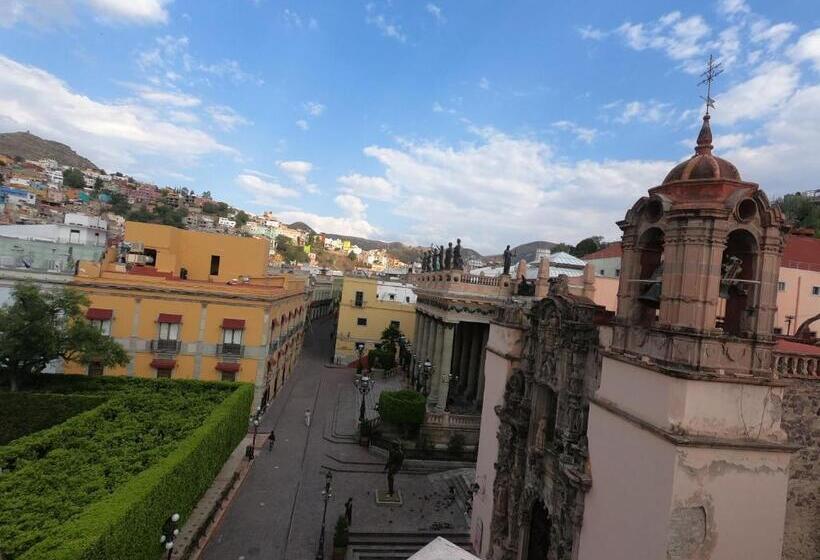 سوئیت پنت هاوس, San Diego